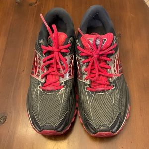 Brooks Glycerin 14 - Anthracite/Azalea/Silver - size 8.5
